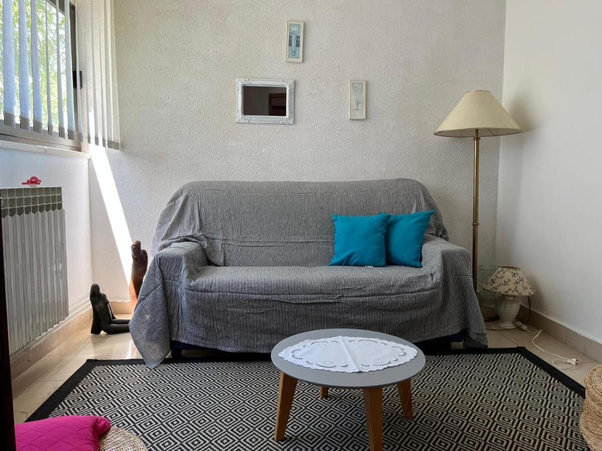 Apartment With Swimming Pool Jelsa  Eksteriør billede
