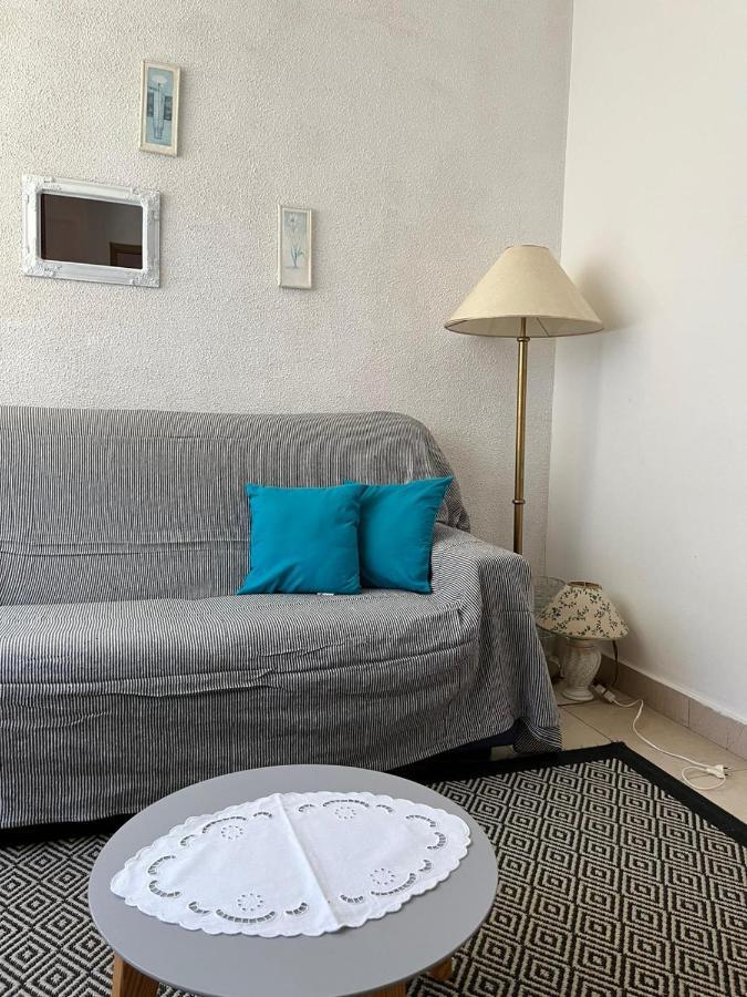 Apartment With Swimming Pool Jelsa  Eksteriør billede