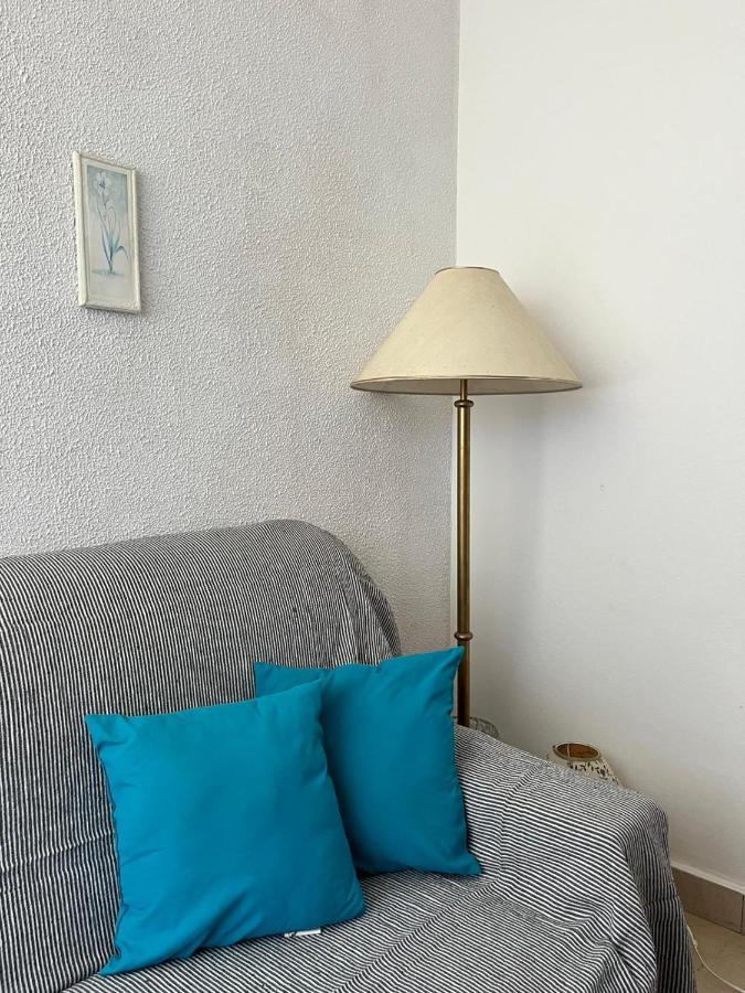 Apartment With Swimming Pool Jelsa  Eksteriør billede
